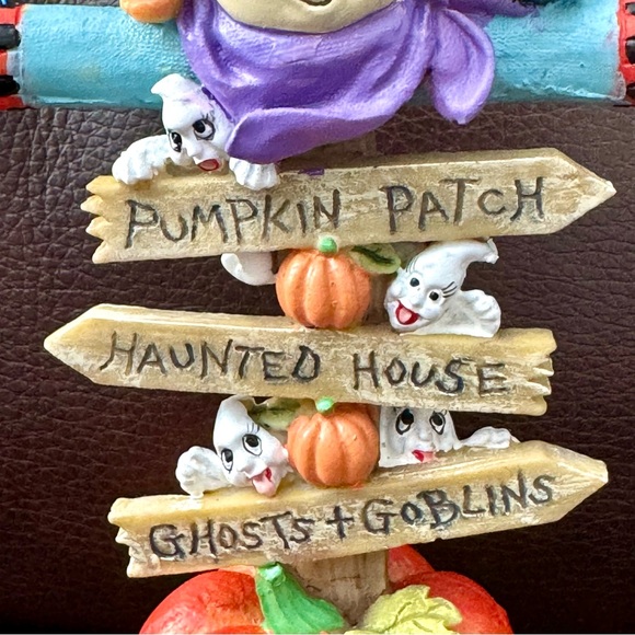 Scarecrow with Ghosts and Jack O’ Lanterns - Vintage Halloween Figurine - Picture 5 of 16